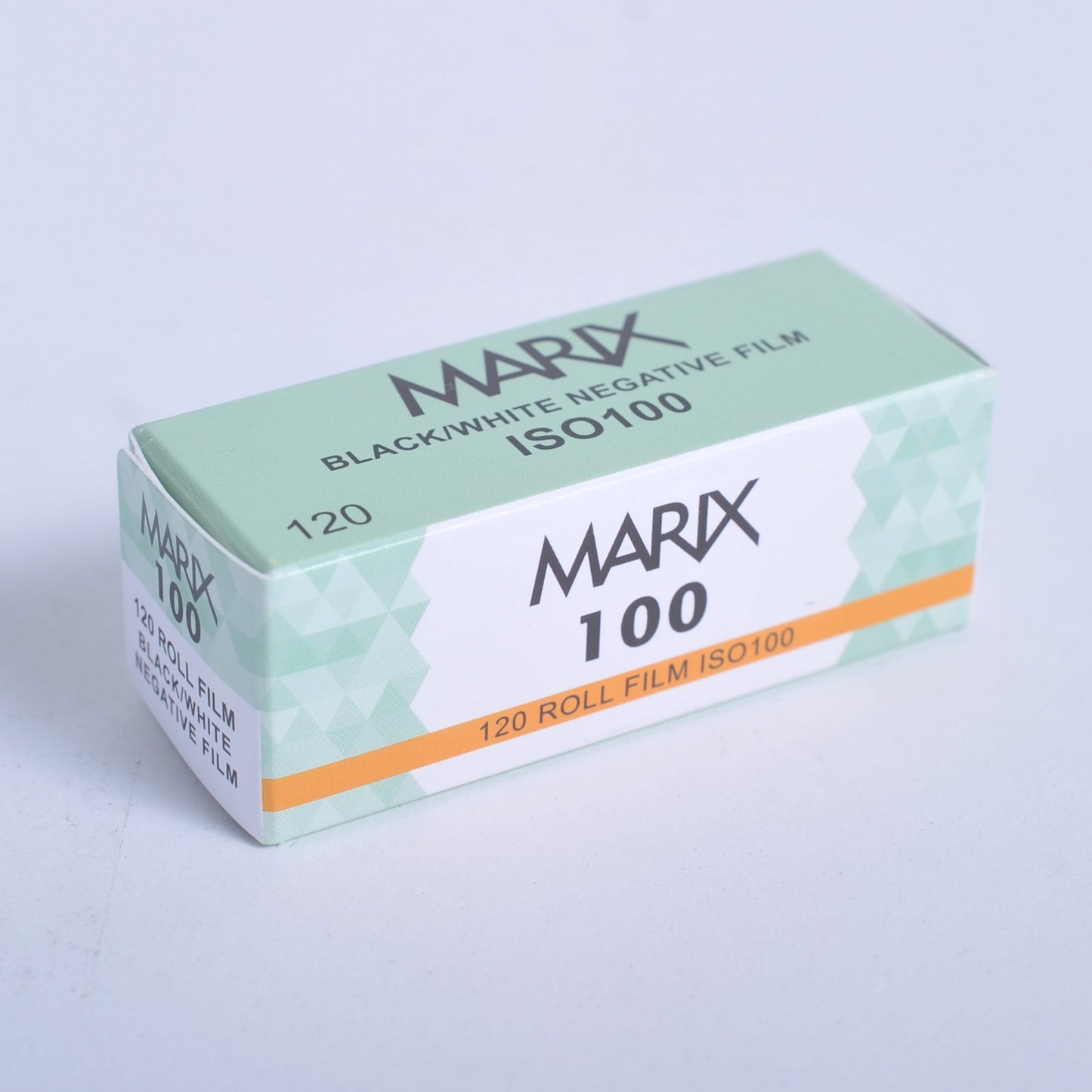 マリックス 白黒ネガフィルム　 ISO100  【120 ブローニー】【20点までメール便配送】MARIX BLACK＆WHITE FILM
