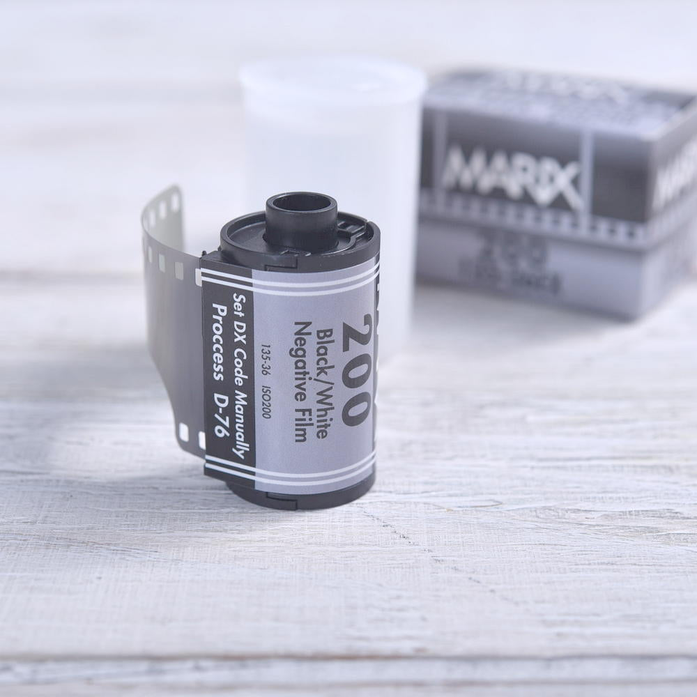[Free shipping 10 pieces] Marix black and white negative film ISO200 36 sheets MARIX BLACK &amp; WHITE FILM